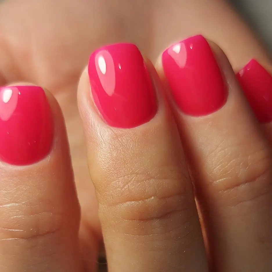 Маникюр с покрытием гель-лак