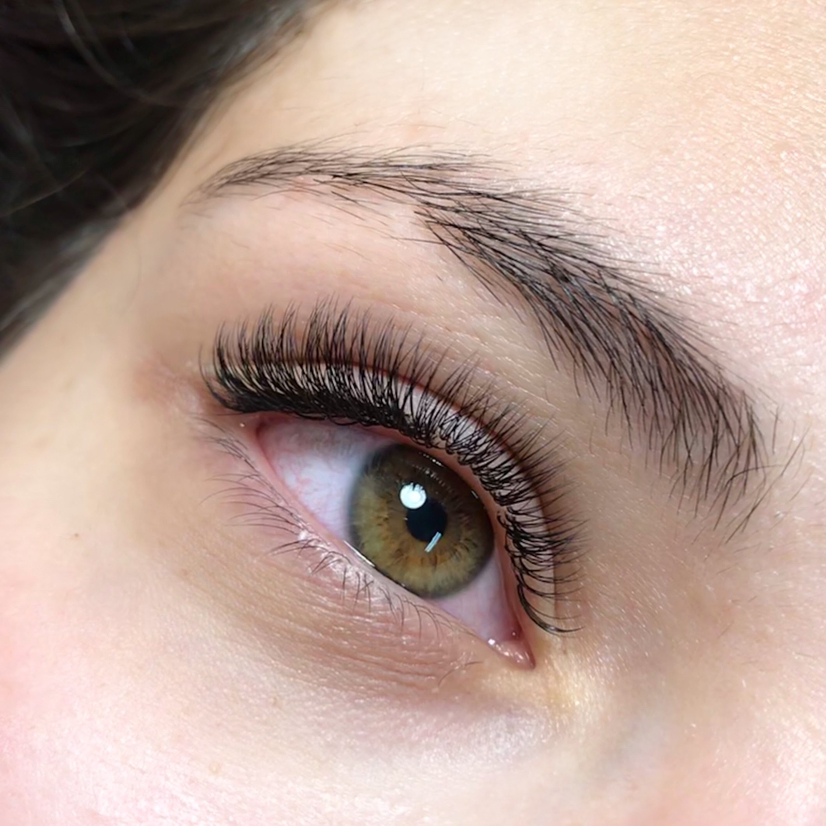 Классическое наращивание ресниц