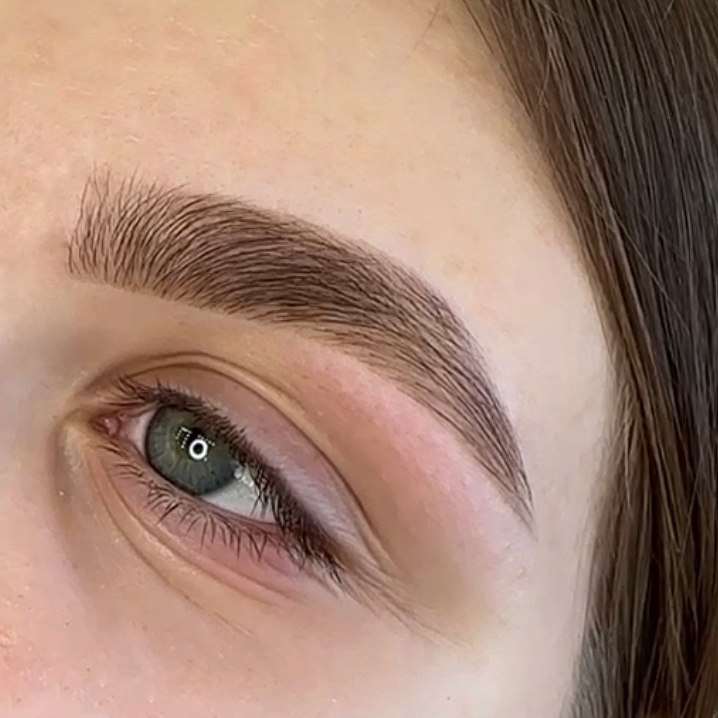 Окрашивание бровей + коррекция