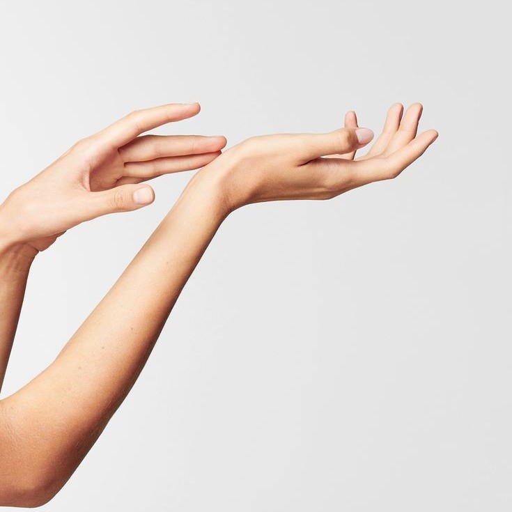 Руки до локтя