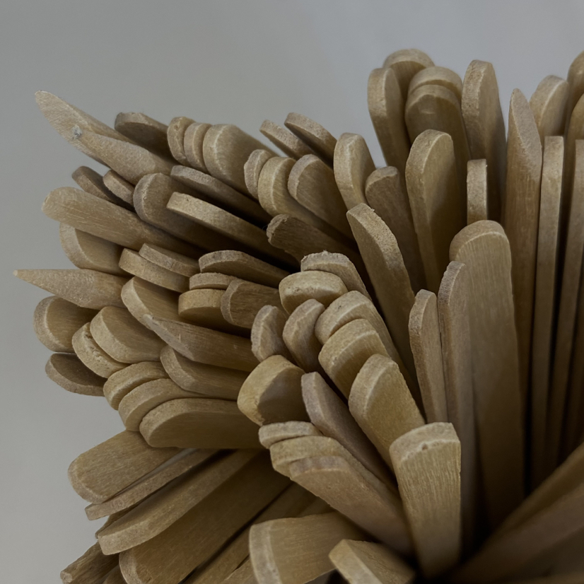 Коррекция бровей (воск/пинцет)