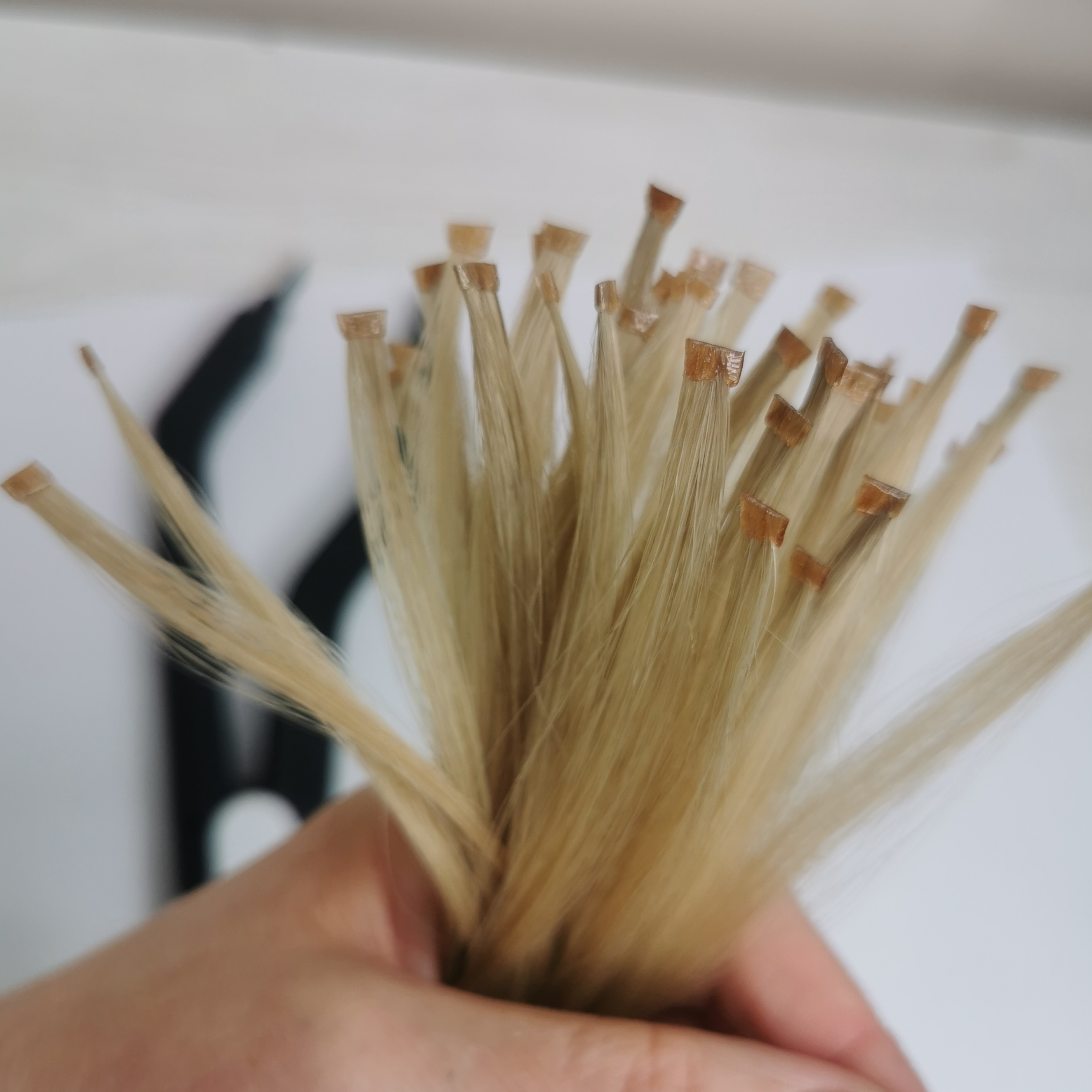 Капсуляция волос 150-200 прядей