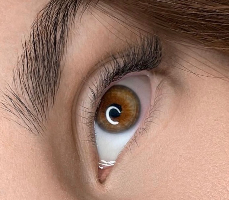 Наращивание ресниц «уголки»