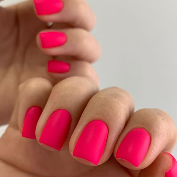 Маникюр с покрытием гель-лак