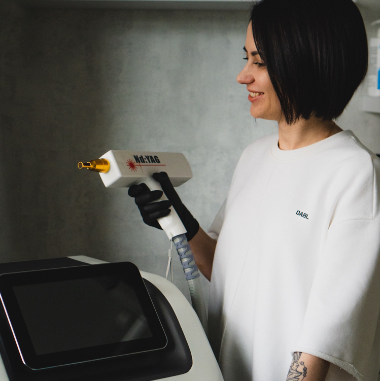 Лазерное удаление татуировки