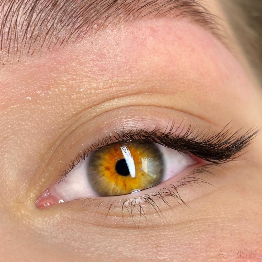 Наращивание ресниц «Уголки»