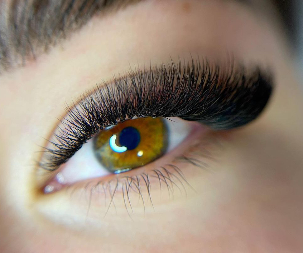 Наращивание ресниц 3/4D