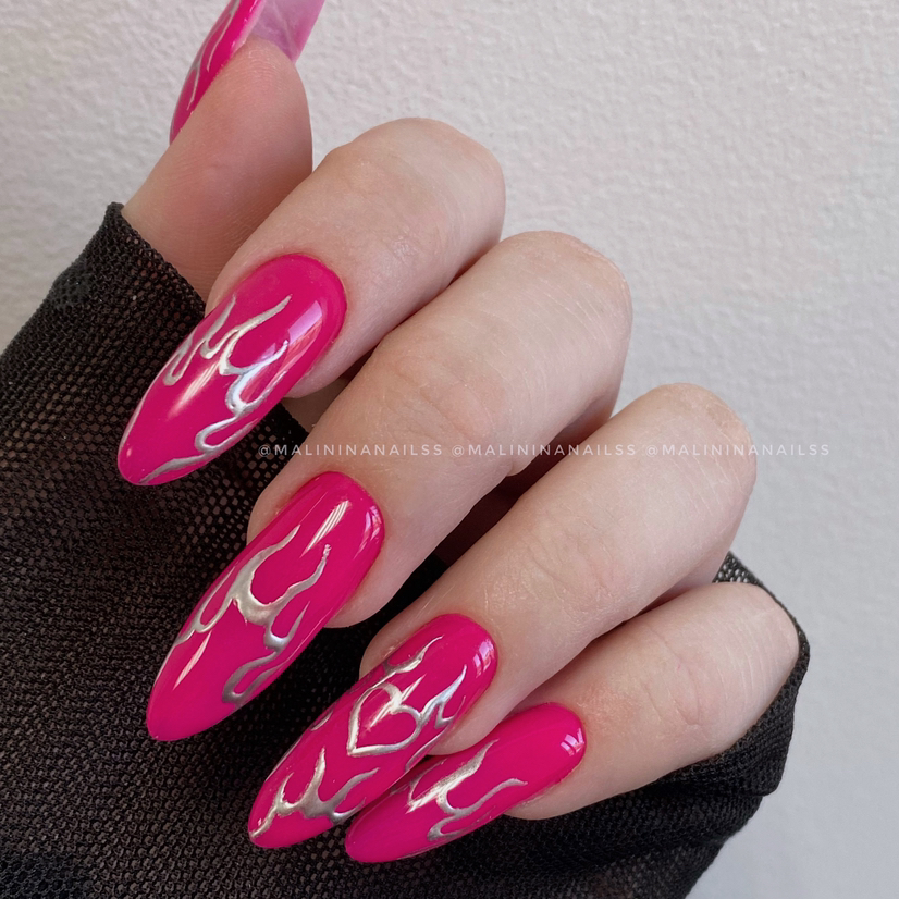 Наращивание ногтей