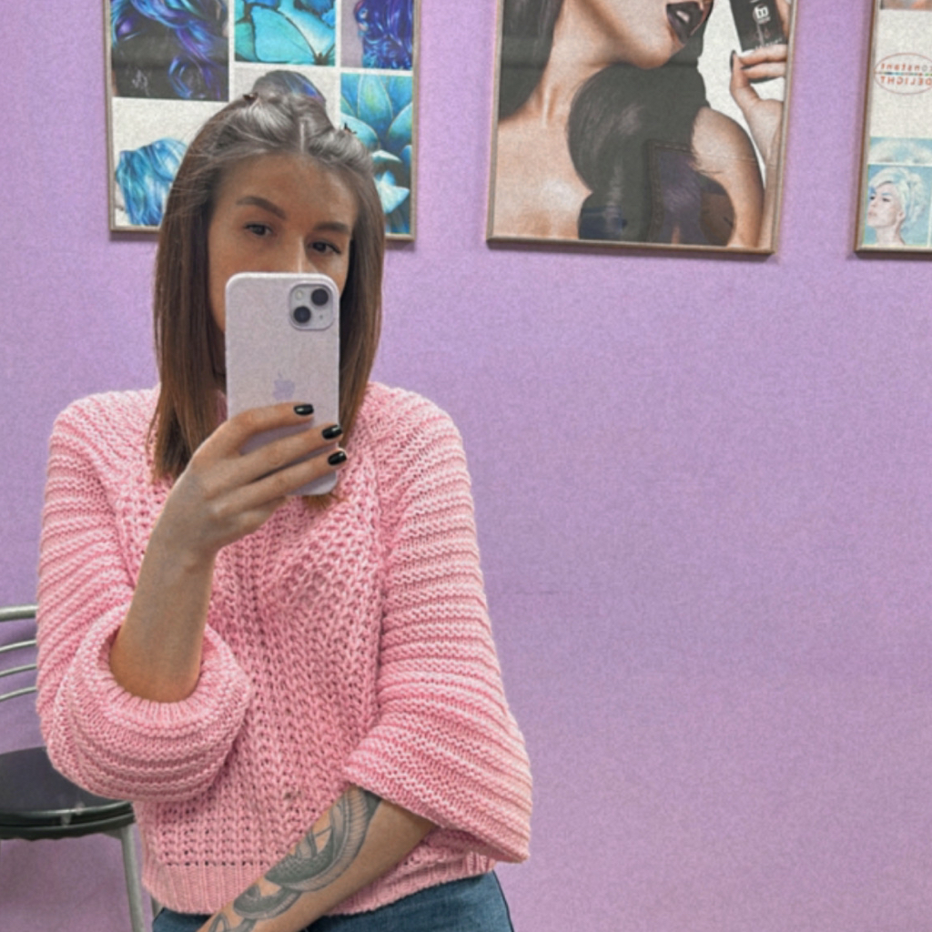 Окрашивание волос однотон 
Длина до плеч