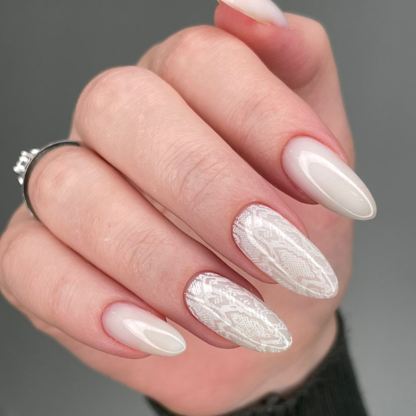 Наращивание ногтей однотон S-M (длина до 2)