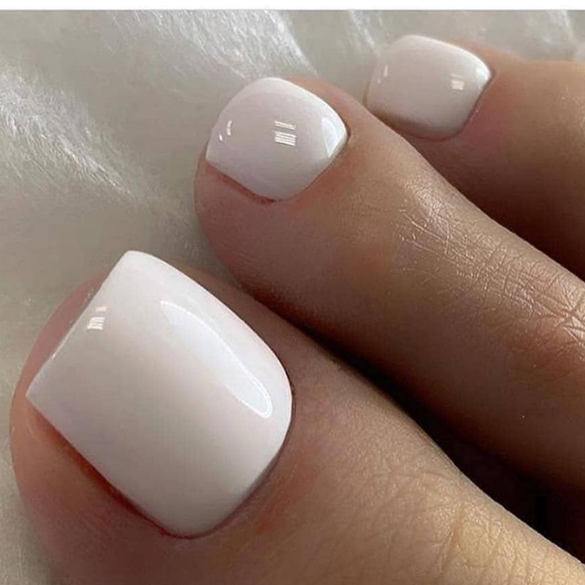 Pedicure + Gel / Chanel / Manucurist Polish