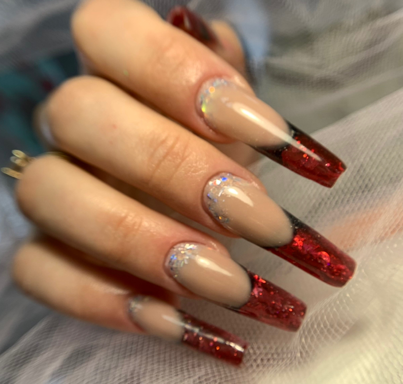 Наращивание ногтей