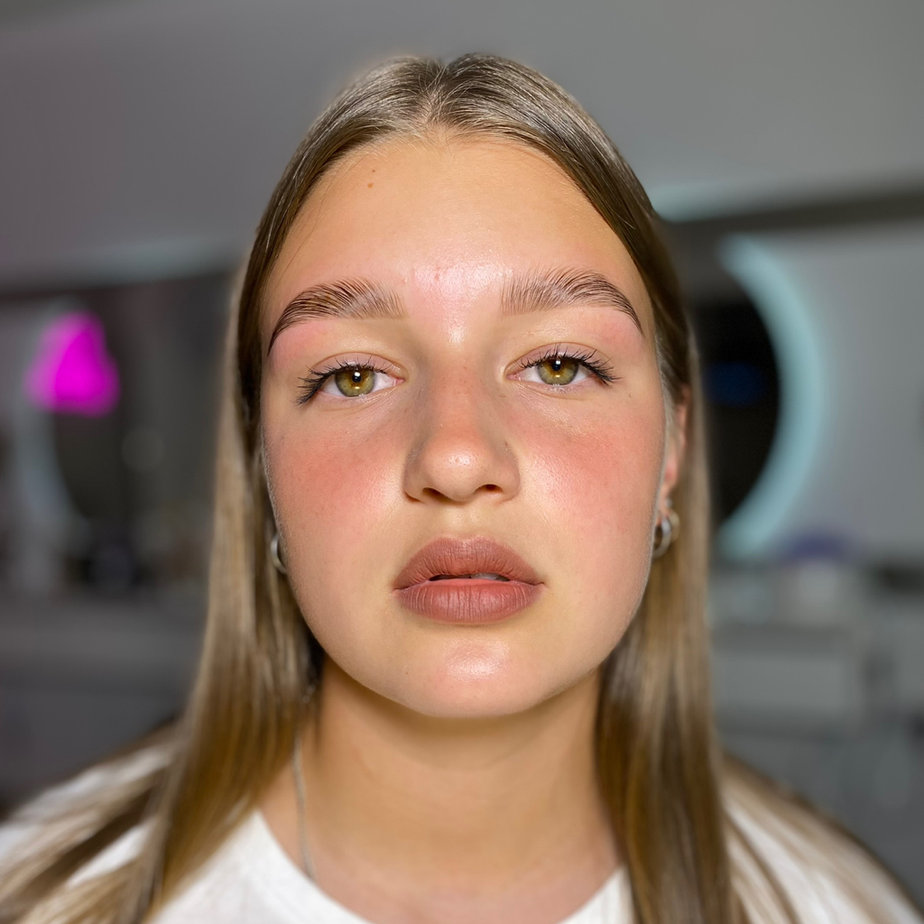 Ламинирование бровей  (Долговременная укладка; Коррекция воск+ пинцет; окрашивание)