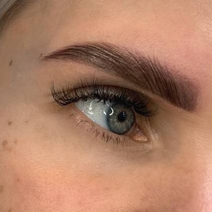 Окрашивание бровей