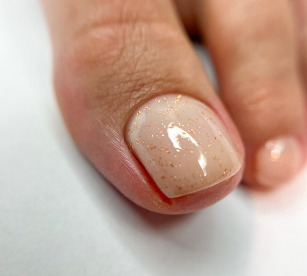 Gel pedicure(Full Pedicure +Gel Polish Color)