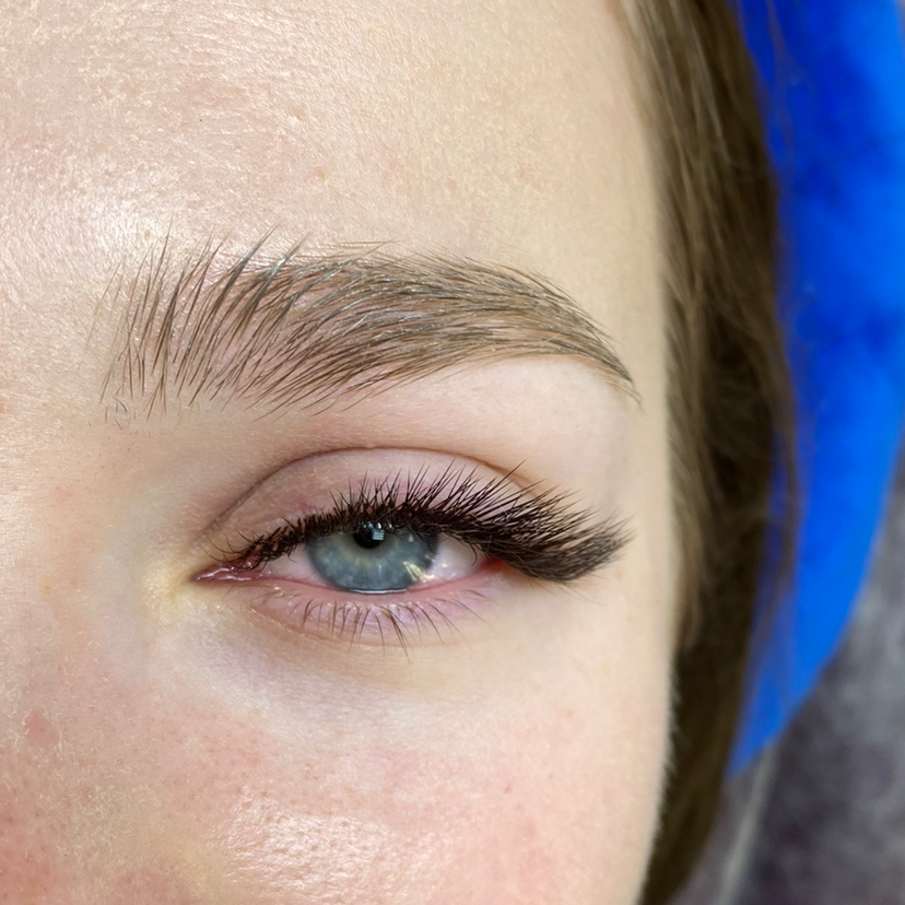 Наращивание ресниц 2D