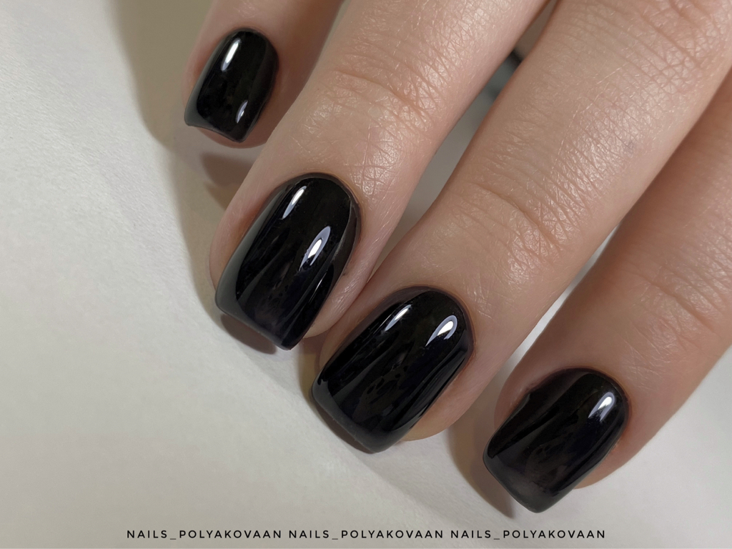 Маникюр с покрытием гель-лак