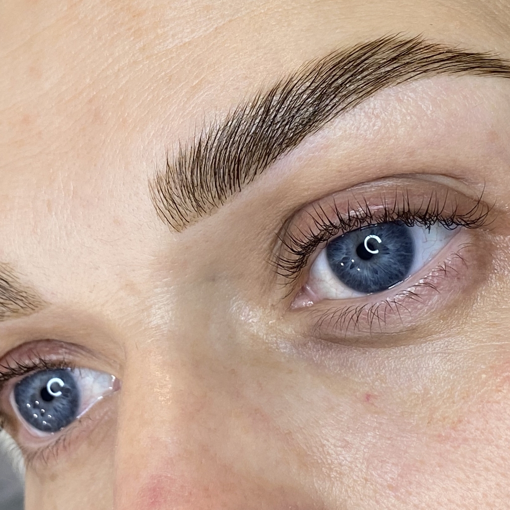 Ламинирование ресниц + Ламинирование бровей с окрашиванием и коррекцией