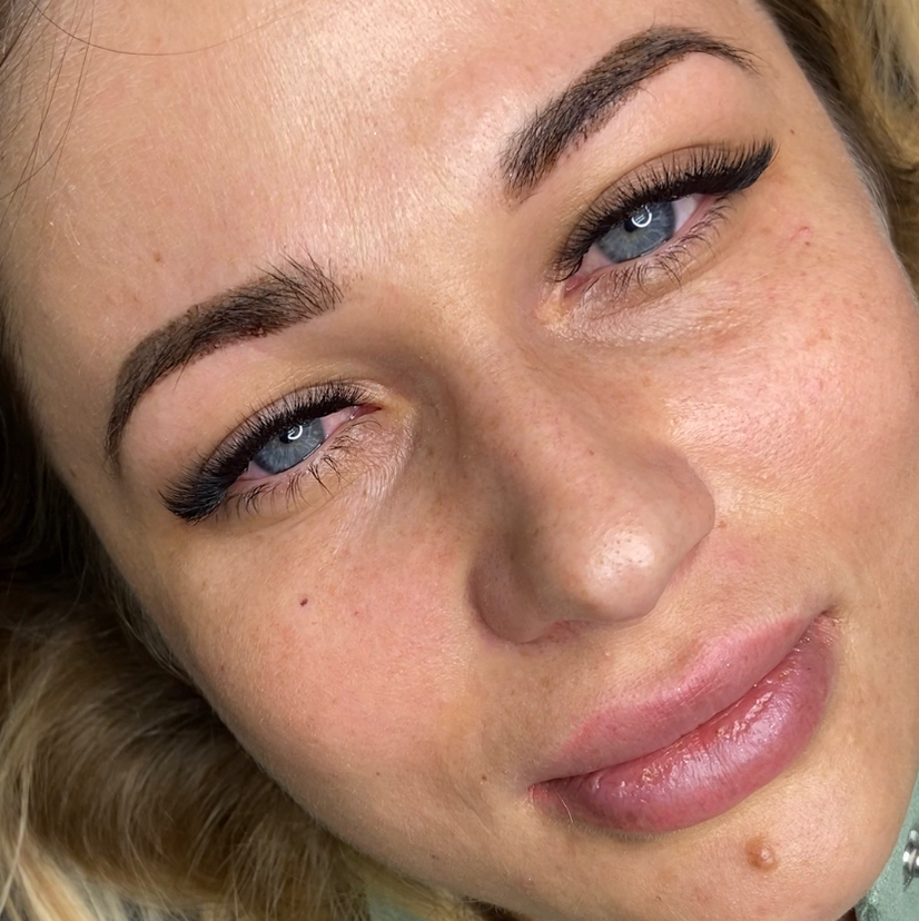 Наращивание ресниц 3 D