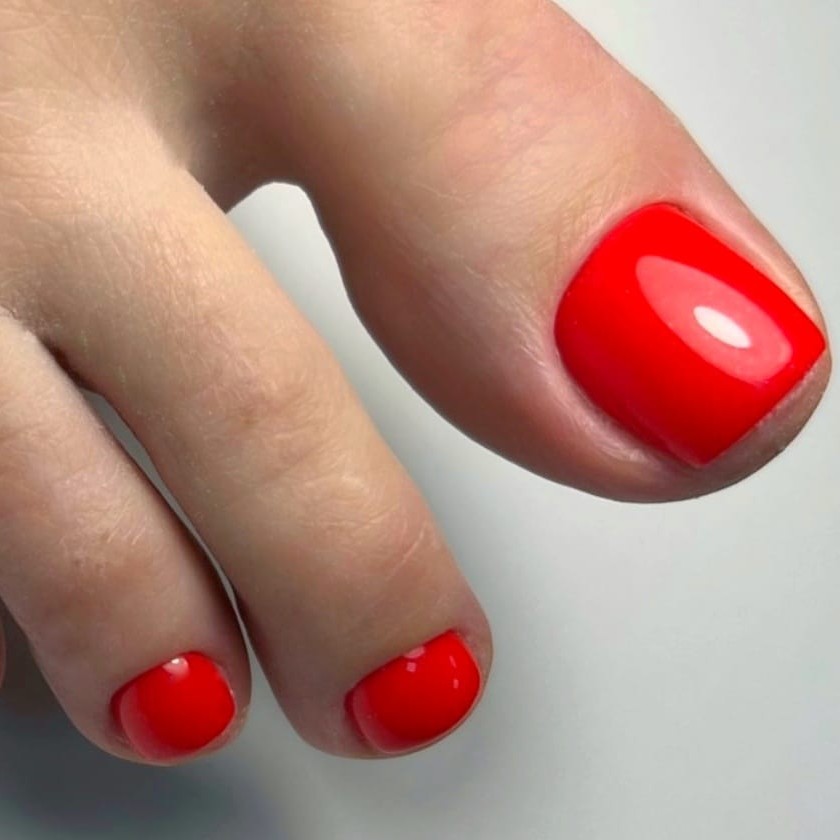 Педикюр женский + покрытие гель-лаком