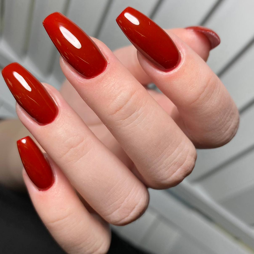 Коррекция ногтей гелем средней длины