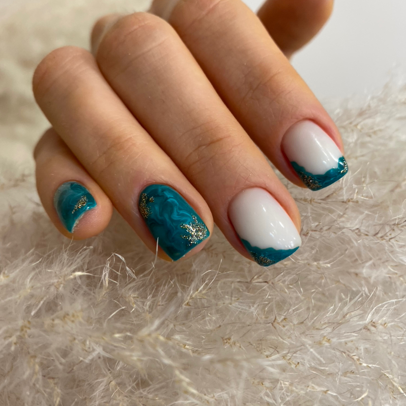 Укрепление гелем + покрытие гель лак