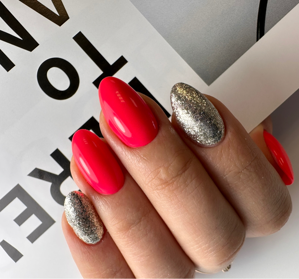 0.8. Маникюр + покрытие гель лаком, камуфлирующий гель. (Оплата наличными!)