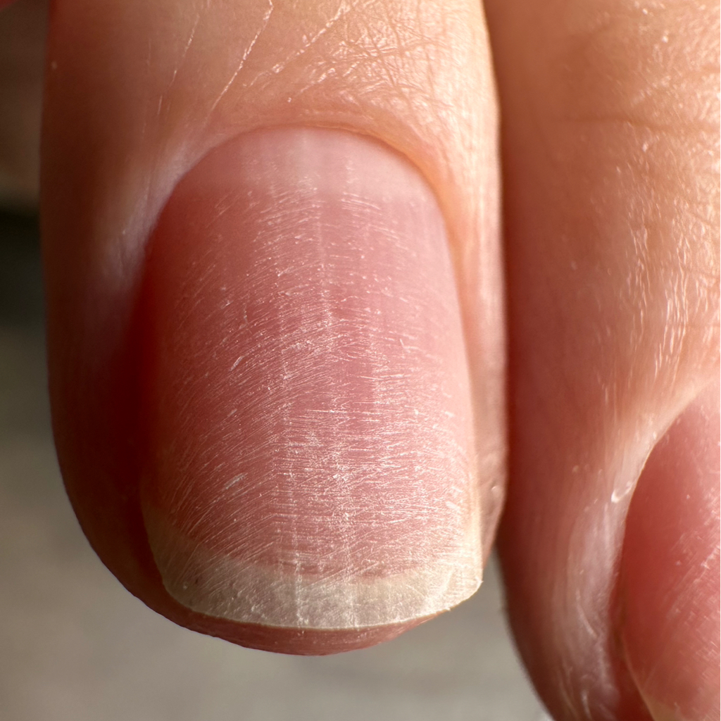 0.5. Маникюр гигиенический . (Оплата наличными!)