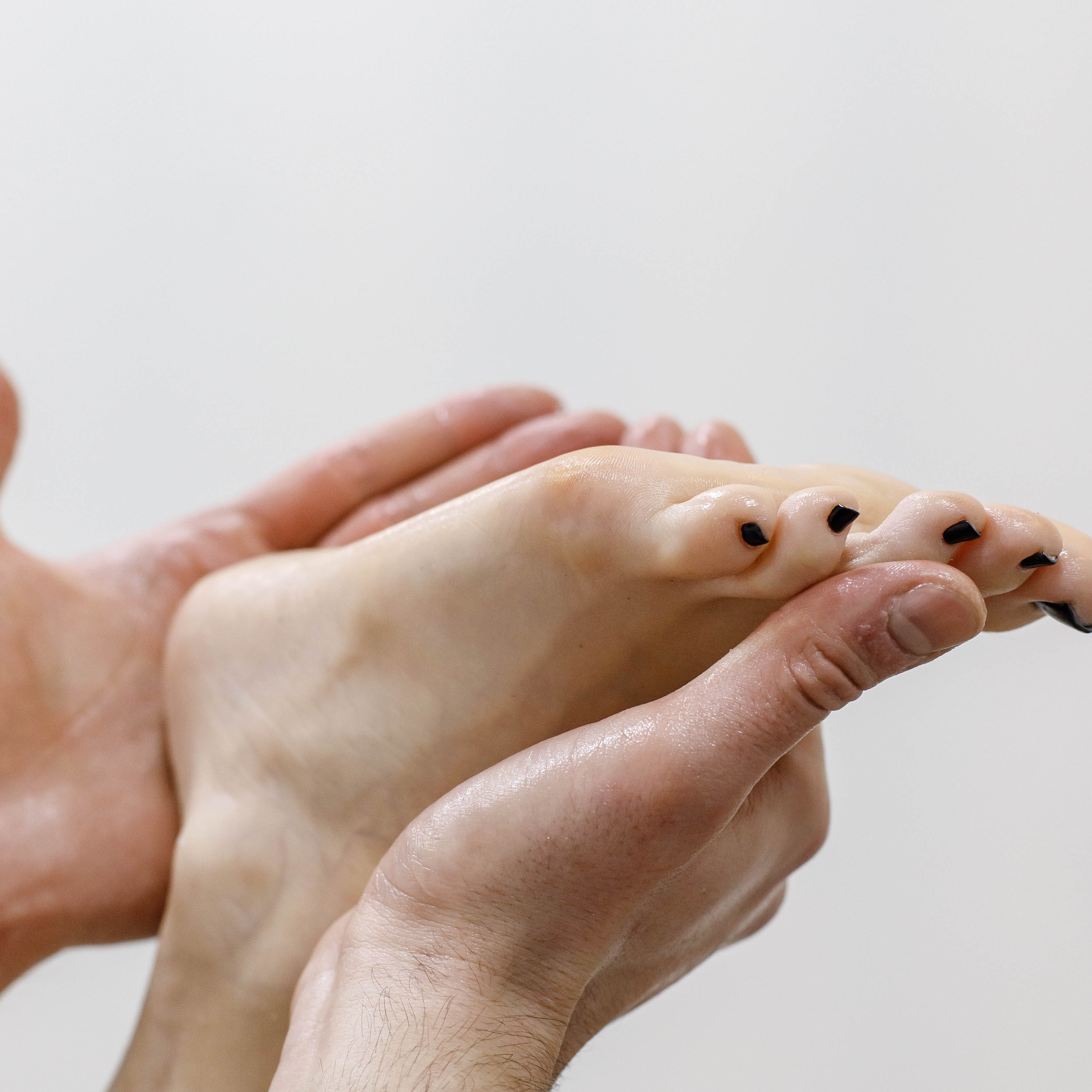 Массаж ног (ягодицы, бедра, голени, стопы), 40 минут