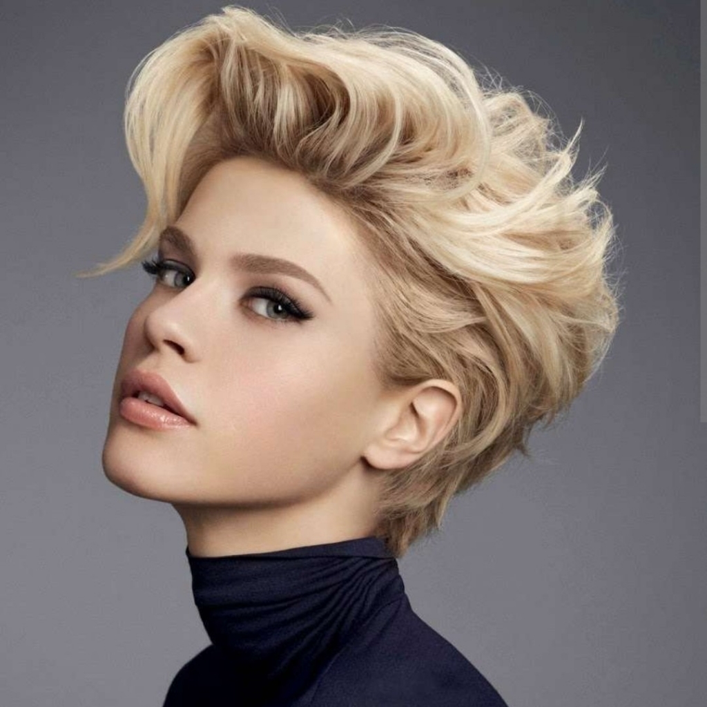 Женская  короткая стрижка