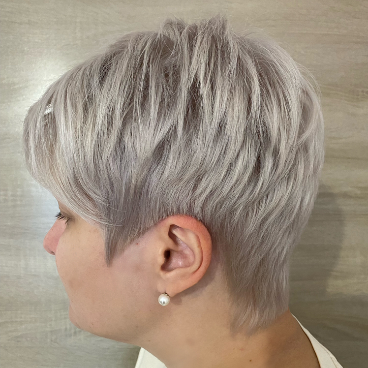 Стрижка женская