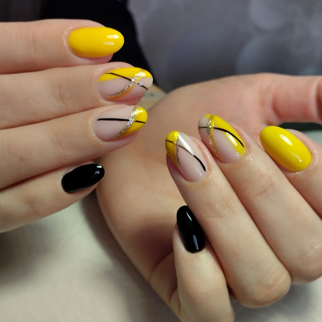 Маникюр с  укреплением гелем + дизайн