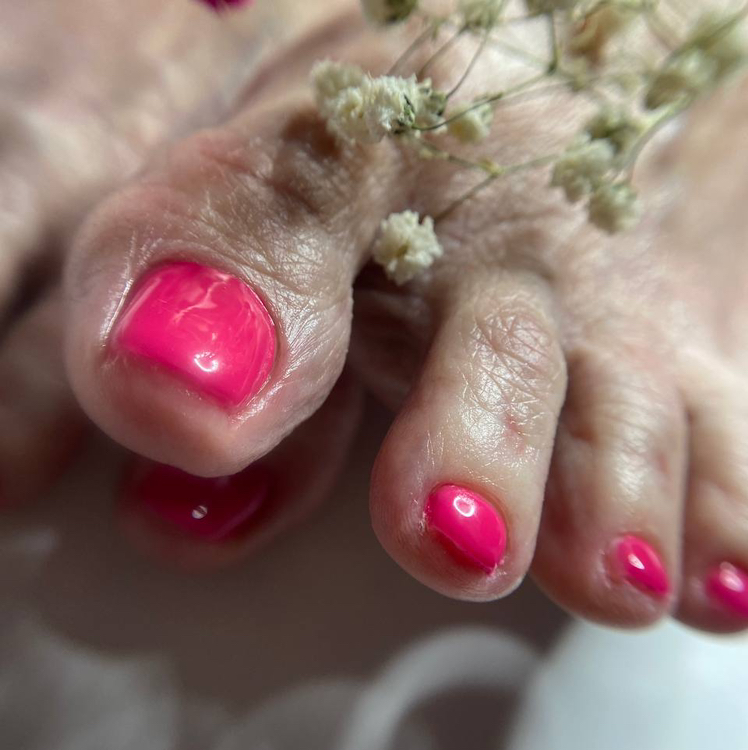 Аппаратный педикюр (только ногти, с покрытием LUXIO)