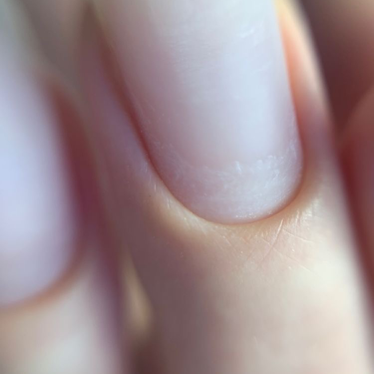 Маникюр без покрытия