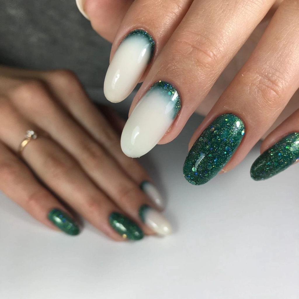 покрытие ногтей гель лаком в один, два тона( с укреплением) + маникюр (оплата наличными!!!)