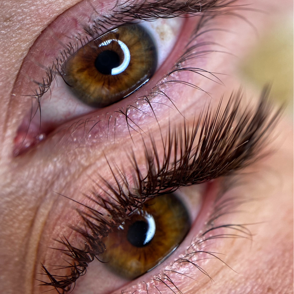 Наращивание ресниц Объём 1 Д