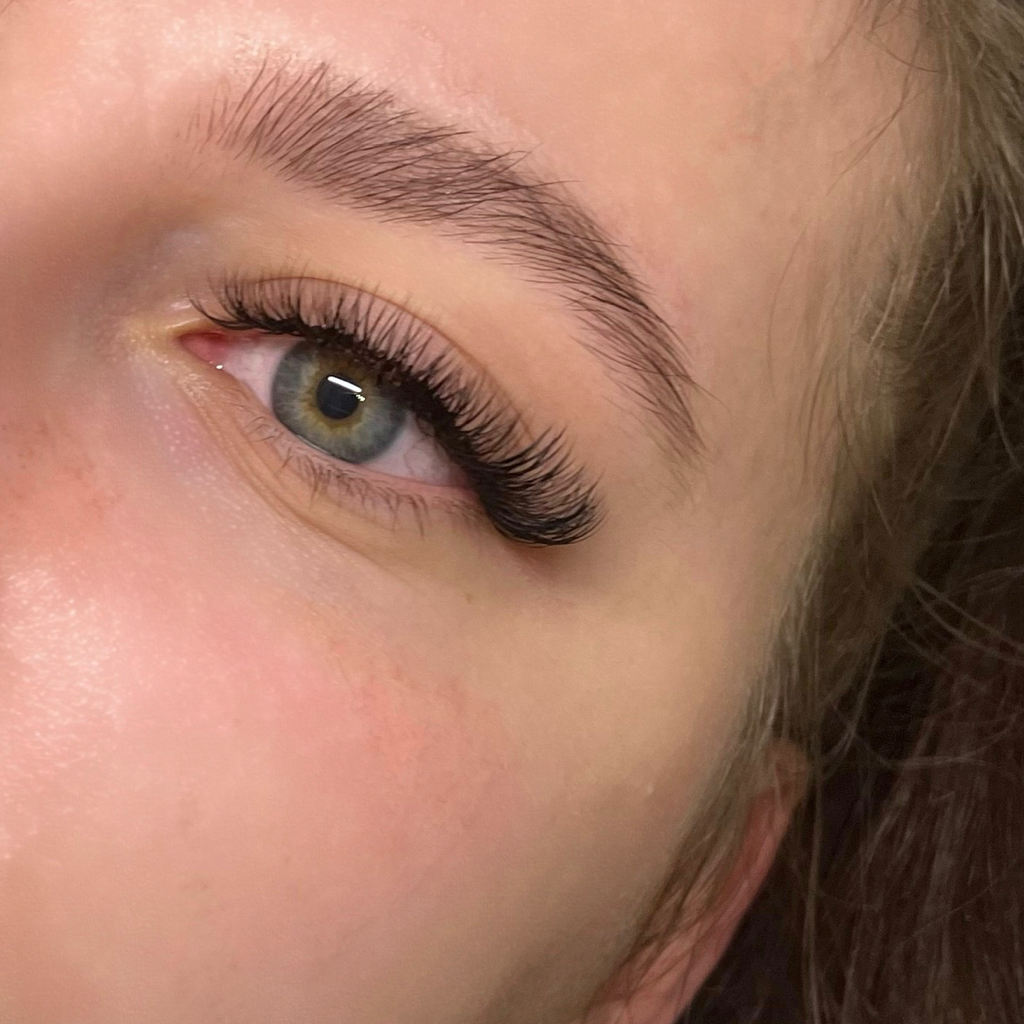 Наращивание ресниц 3-3.5D
