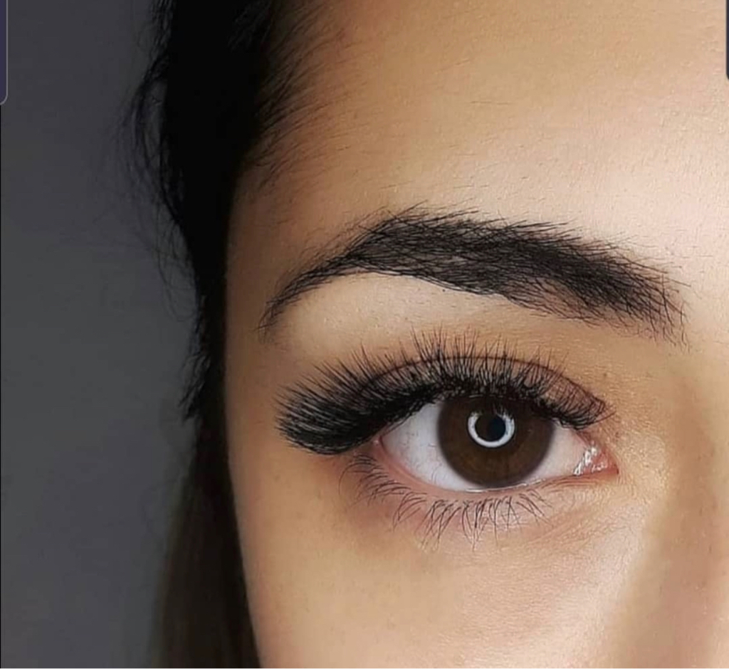 Наращивание ресниц 3Д