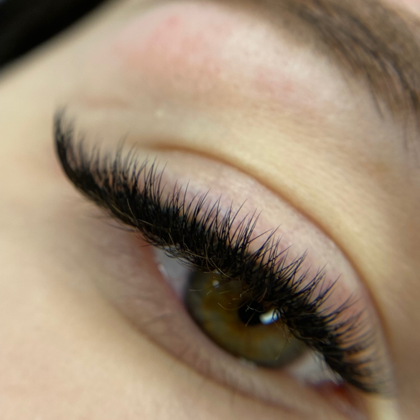 Наращивание ресниц 2.5D
