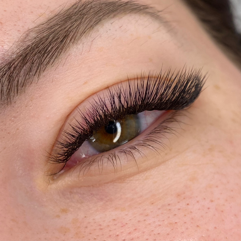 Наращивание ресниц 2D