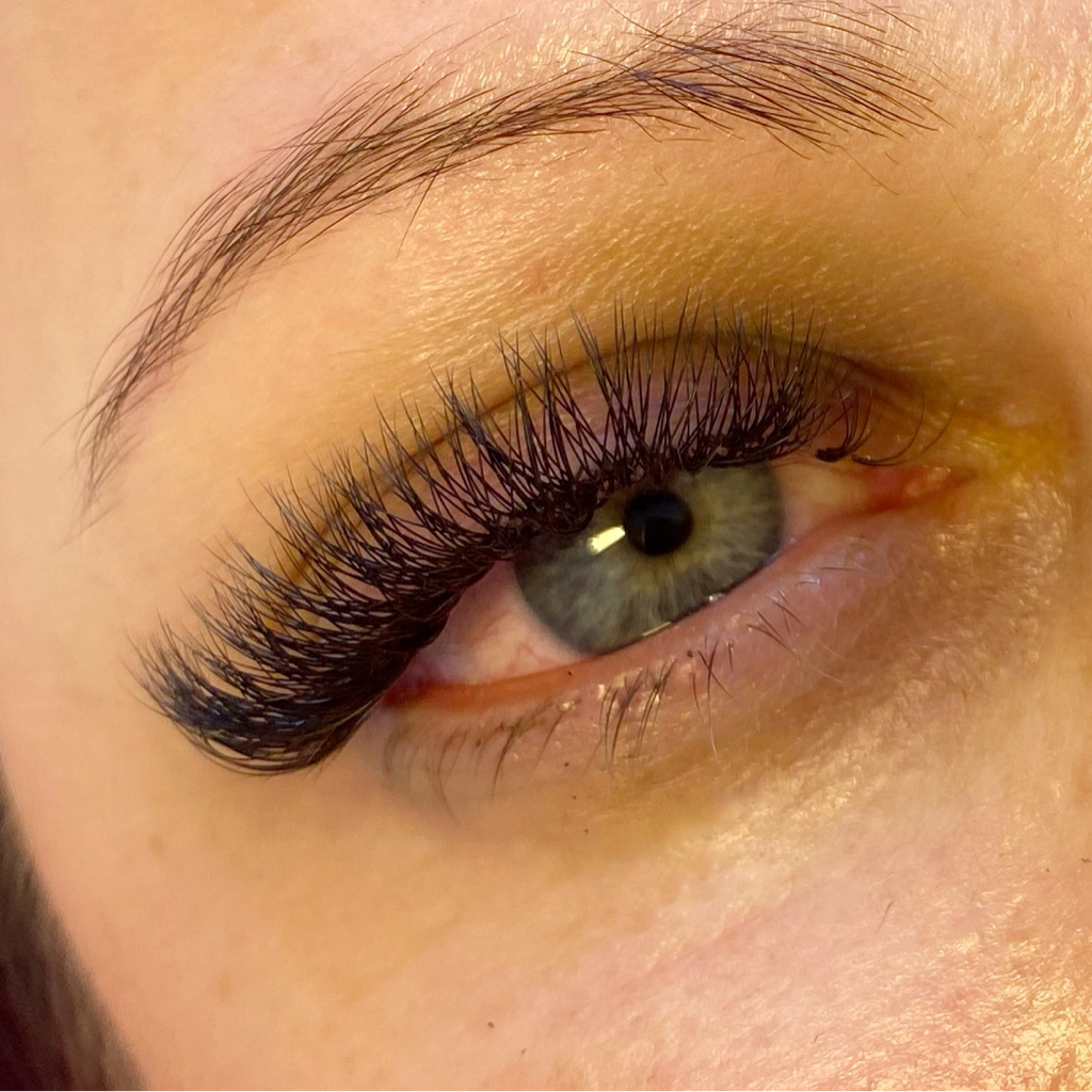 Наращивание ресниц 2D