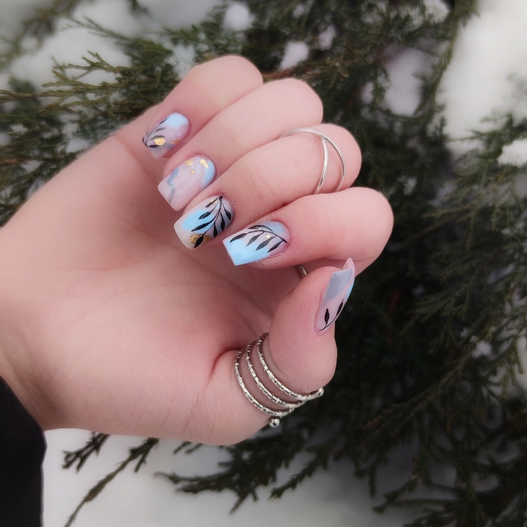 Коррекция ногтей