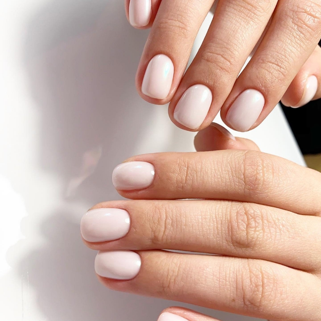 Маникюр классический