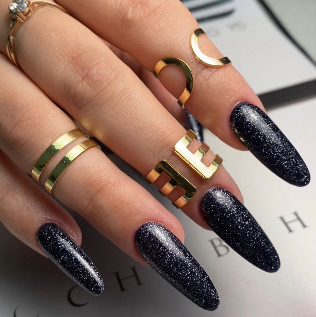 Наращивание ногтей