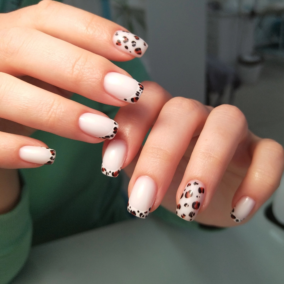 Наращивание ногтей