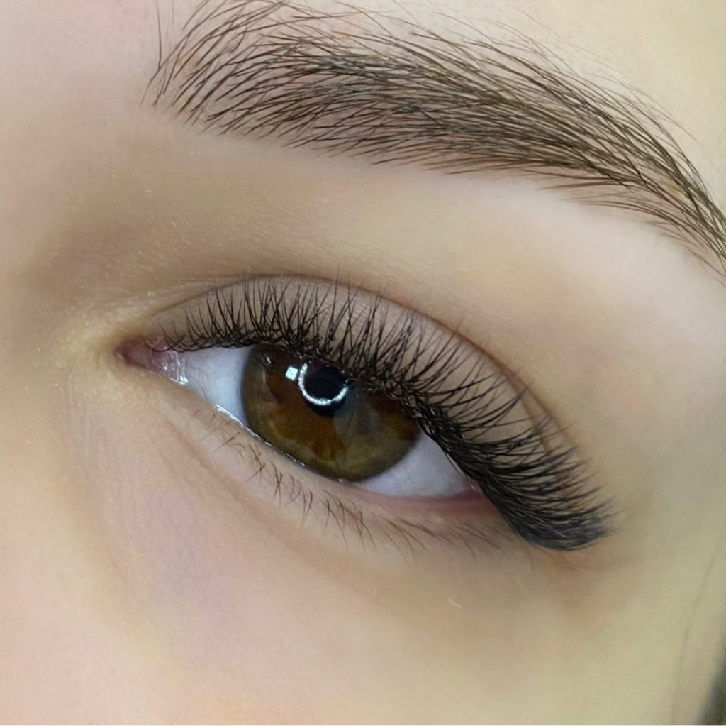 Наращивание ресниц Экспресс