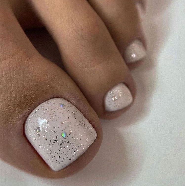 Маникюр + педикюр полный комплекс