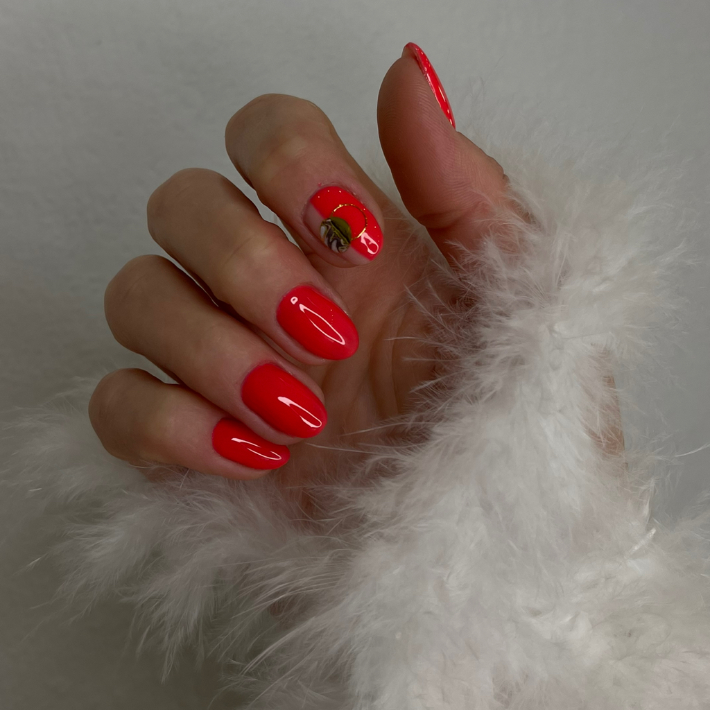 Маникюр с покрытием гель лак ОДНОТОННЫЙ .Размер 1️⃣(без снятия старого покрытия и корректировки н/п  - 1 час. )Укрепление акриловой пудрой входит в ст