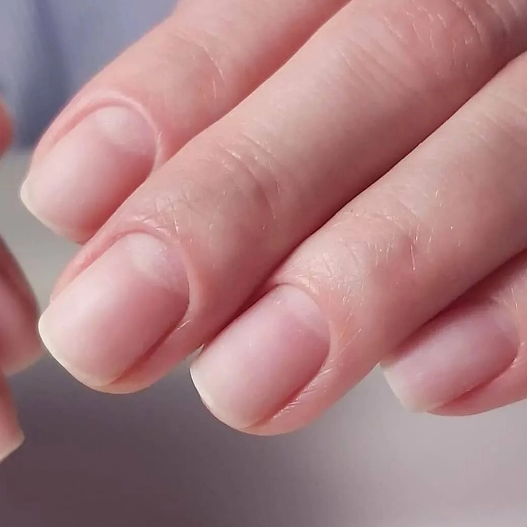 Маникюр женский