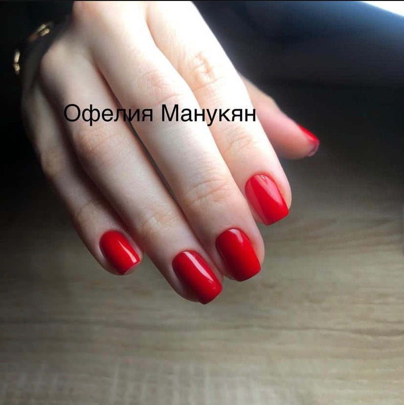 Маникюр с покрытием гель-лак